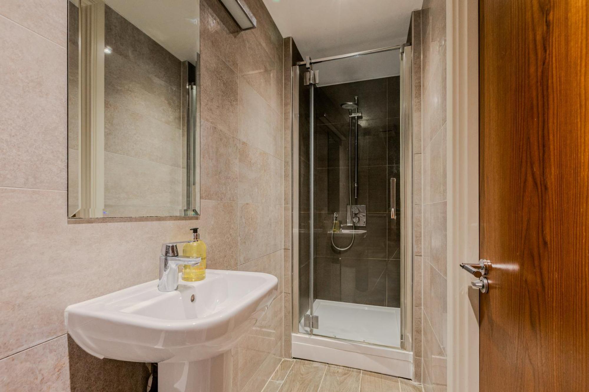 Apartment New! Amazing 2br Flat Near Shoreditch, Zone 1 London